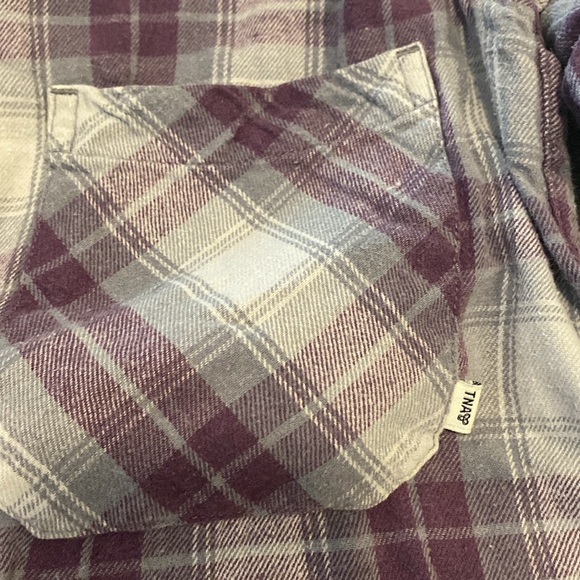 TNA Flannel - Picture 3 of 4